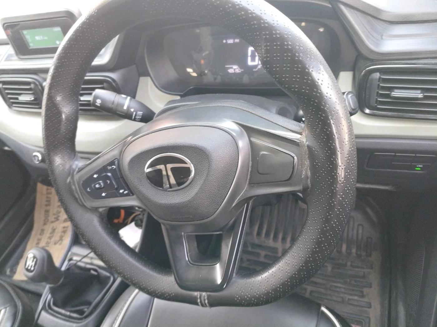 2024 Tata PUNCH ADVENTURE MT CNG , CNG, Manual, 40,519 km, interior
