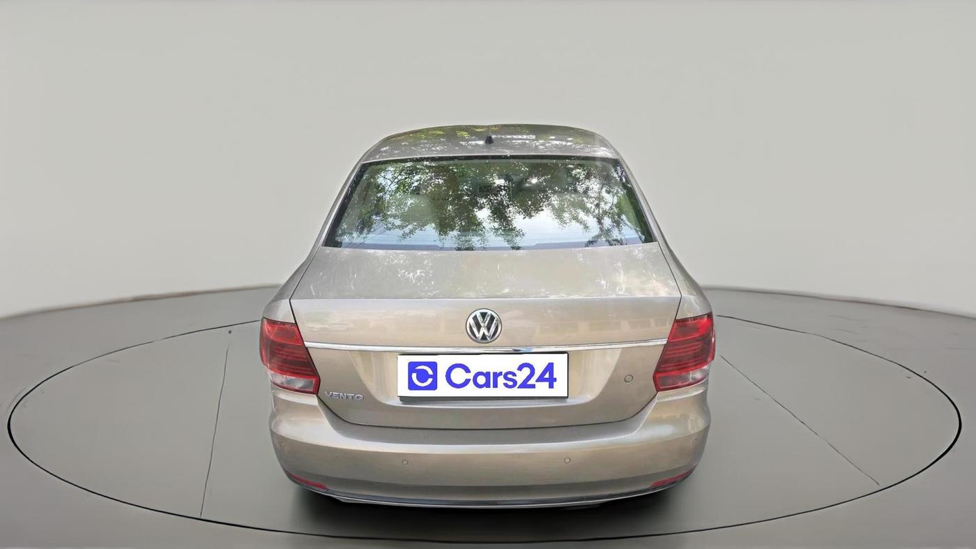 2016 Volkswagen Vento HIGHLINE 1.6 MPI, Petrol, Manual, 29,513 km, exterior