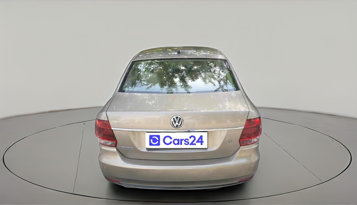 2016 Volkswagen Vento HIGHLINE 1.6 MPI, Petrol, Manual, 29,513 km, exterior