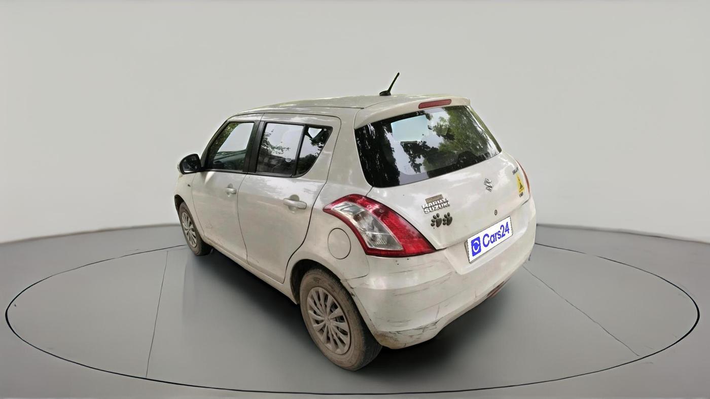 2015 Maruti Swift VXI, CNG, Manual, 1,90,826 km, exterior