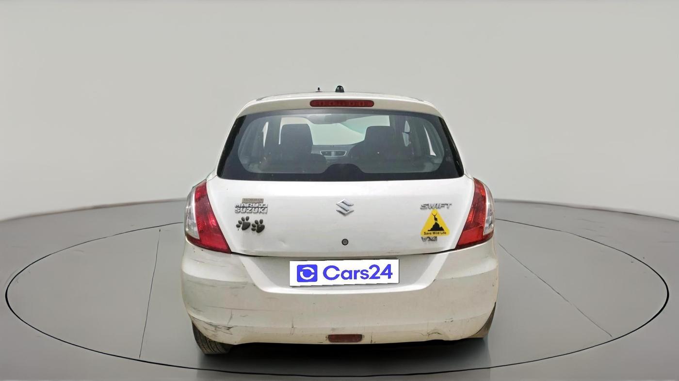 2015 Maruti Swift VXI, CNG, Manual, 1,90,826 km, exterior