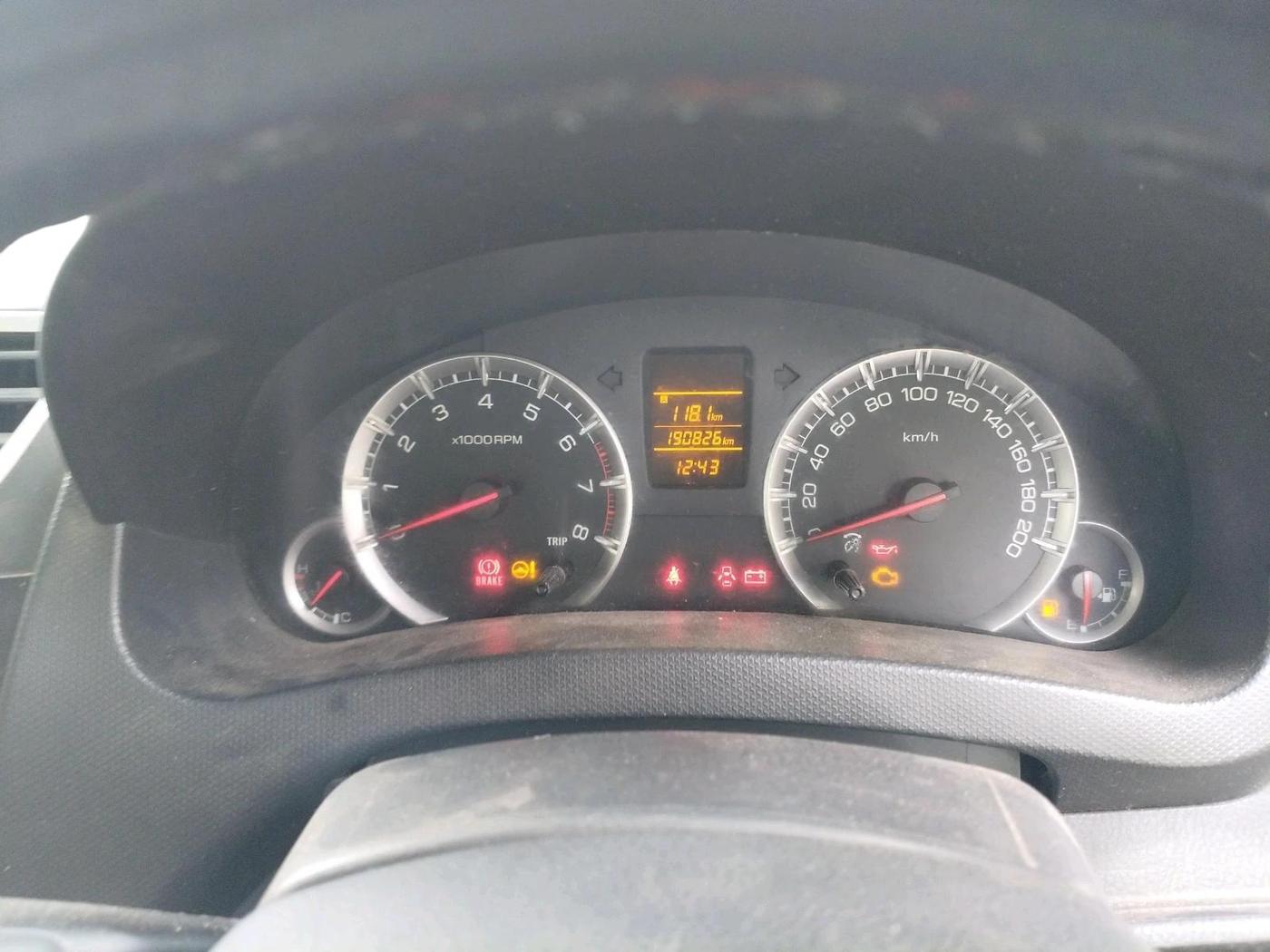 2015 Maruti Swift VXI, CNG, Manual, 1,90,826 km, interior