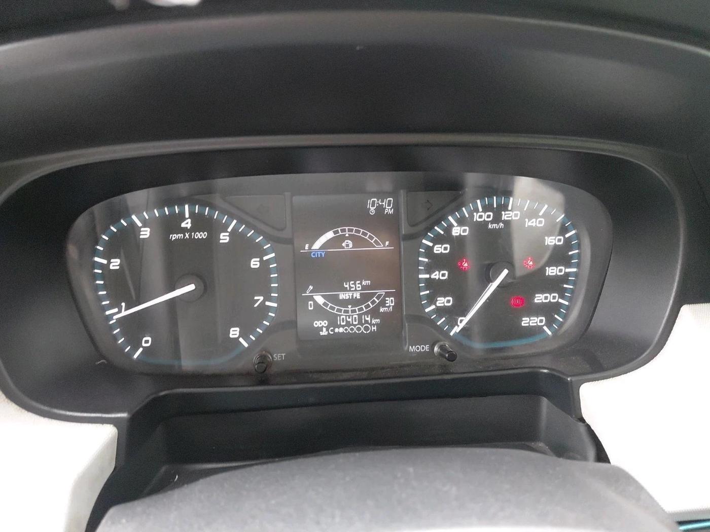 2022 Tata PUNCH PURE MT, CNG, Manual, 1,04,014 km, interior