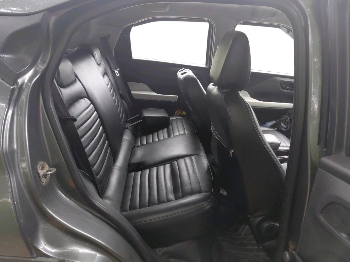 2022 Tata PUNCH PURE MT, CNG, Manual, 1,04,014 km, interior