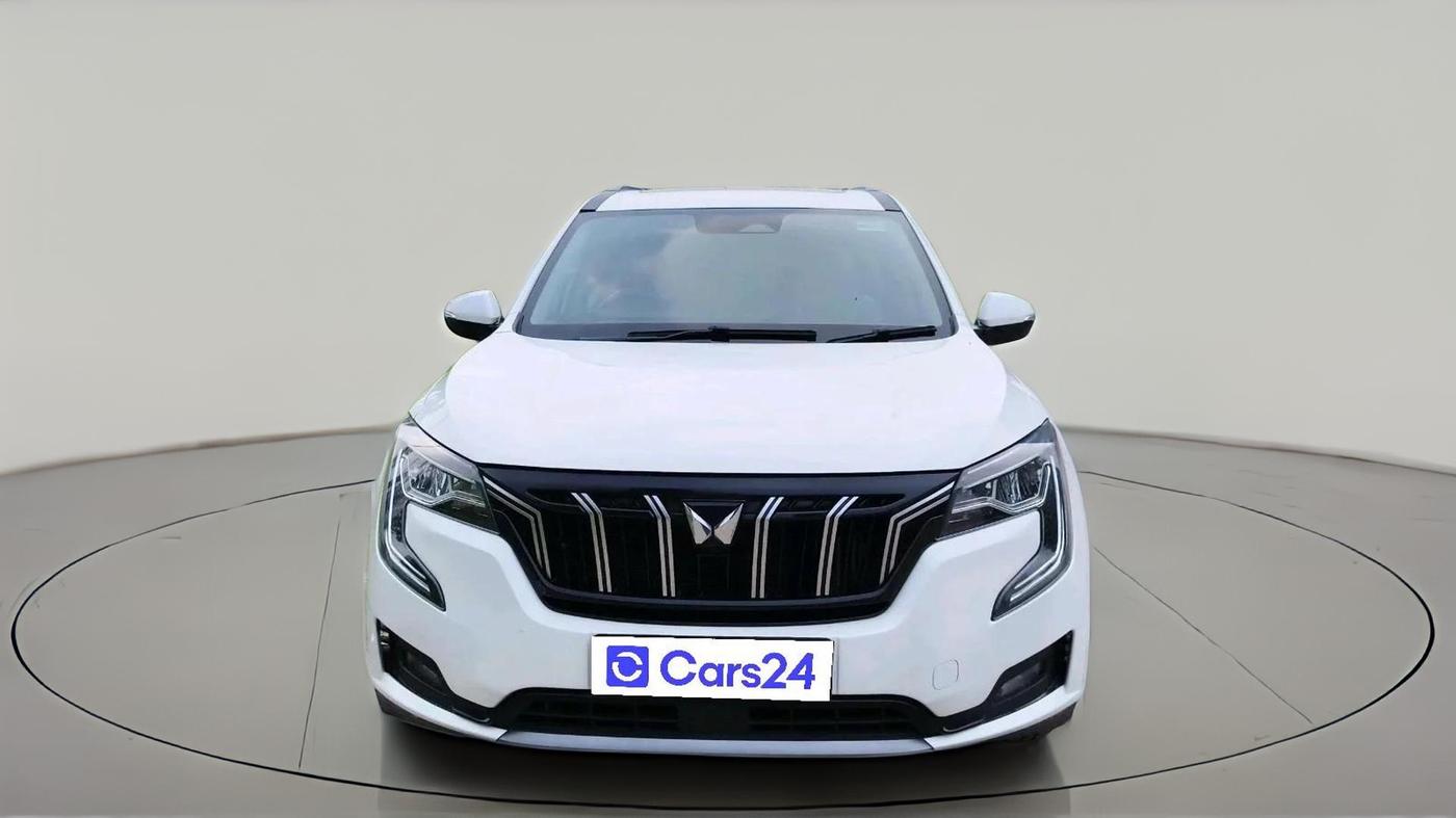 2024 Mahindra XUV700 AX 7 D AT AWD 7 STR, Diesel, Automatic, 38,786 km, exterior