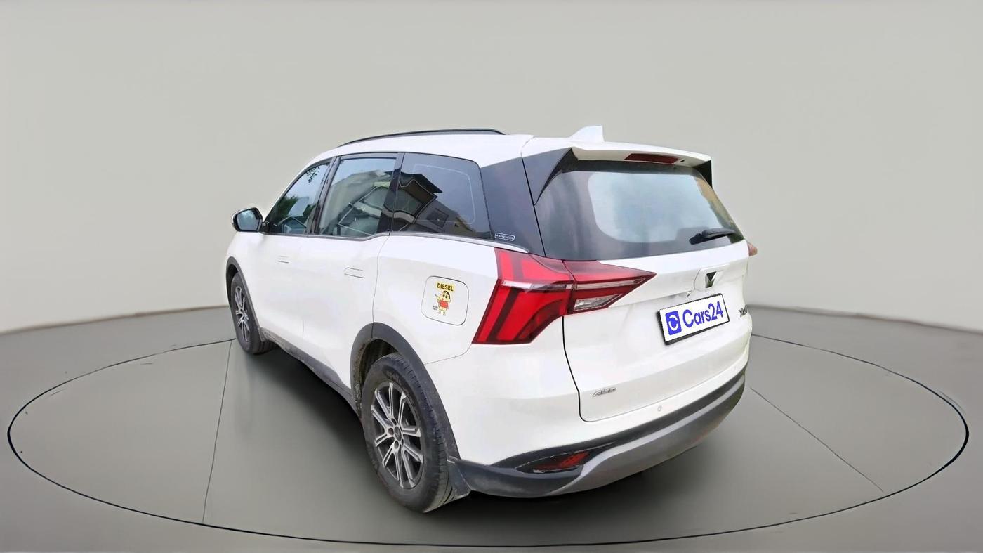 2024 Mahindra XUV700 AX 7 D AT AWD 7 STR, Diesel, Automatic, 38,786 km, exterior