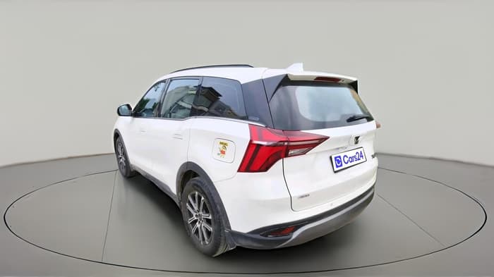2024 Mahindra XUV700 AX 7 D AT AWD 7 STR, Diesel, Automatic, 38,786 km, exterior