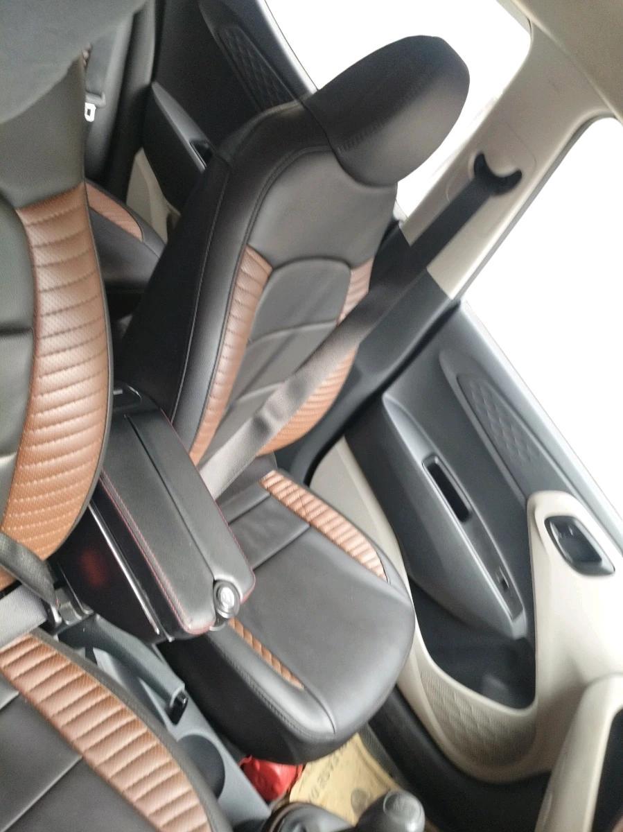 2025 Hyundai AURA S 1.2 CNG, CNG, Manual, 28,341 km, interior