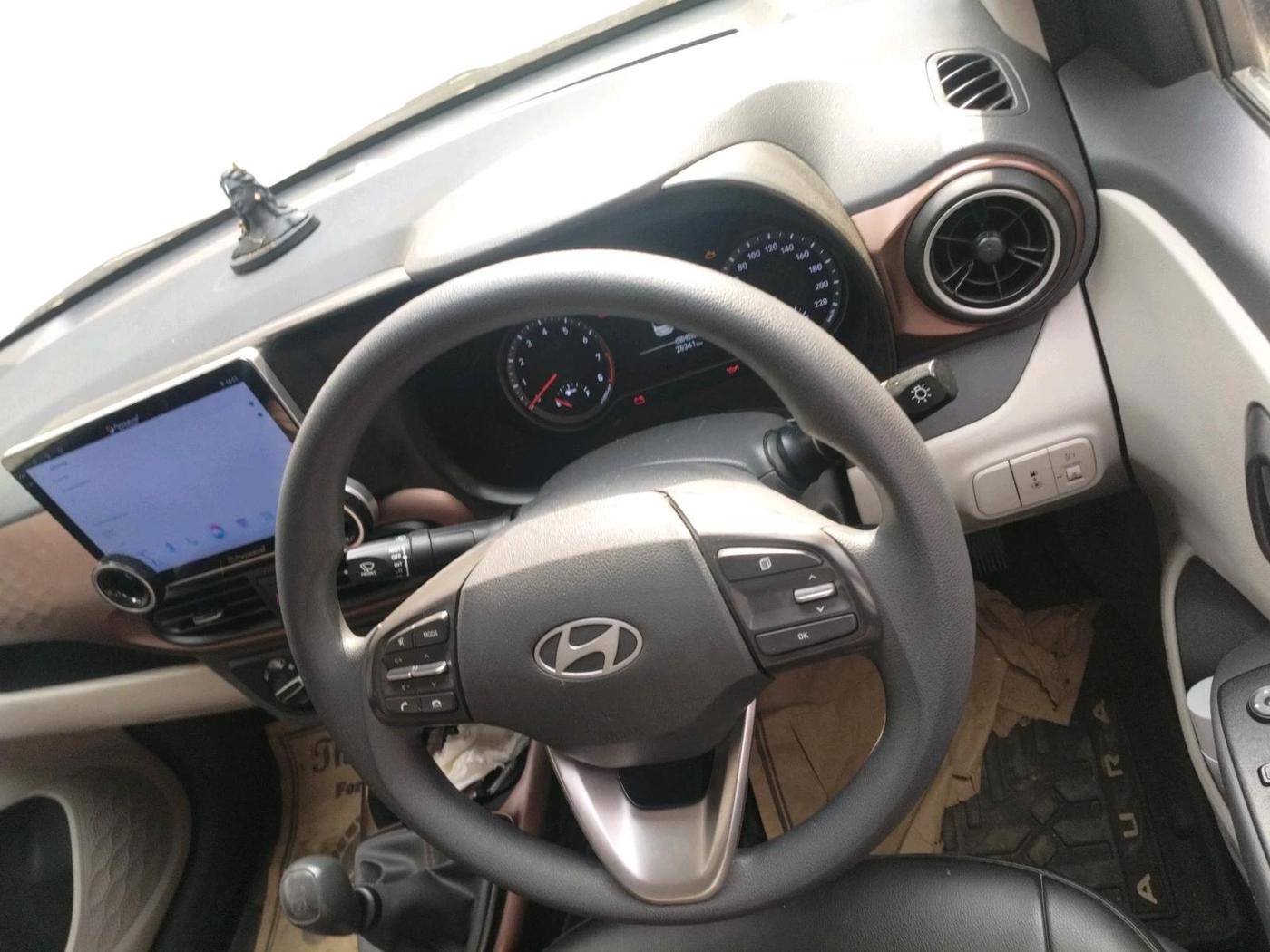2025 Hyundai AURA S 1.2 CNG, CNG, Manual, 28,341 km, interior