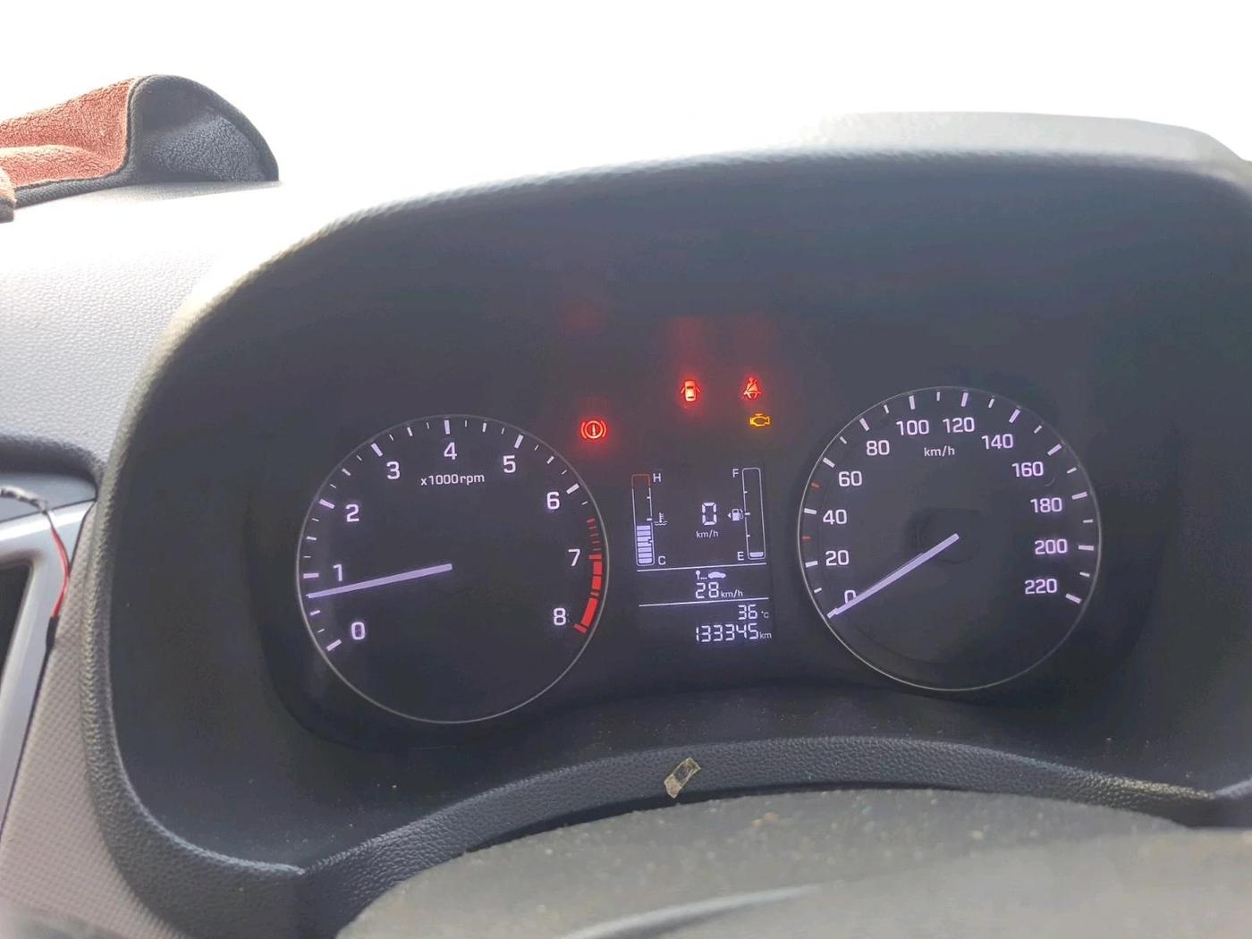2015 Hyundai Creta SX PLUS 1.6 PETROL, CNG, Manual, 1,33,345 km, interior