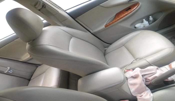 2011 Toyota Corolla Altis VL AT PETROL, Petrol, Automatic, 1,96,112 km, interior