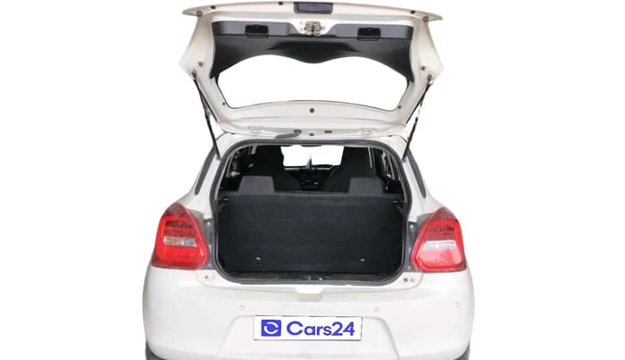 2021 Maruti Swift LXI, Petrol, Manual, 24,076 km, exterior