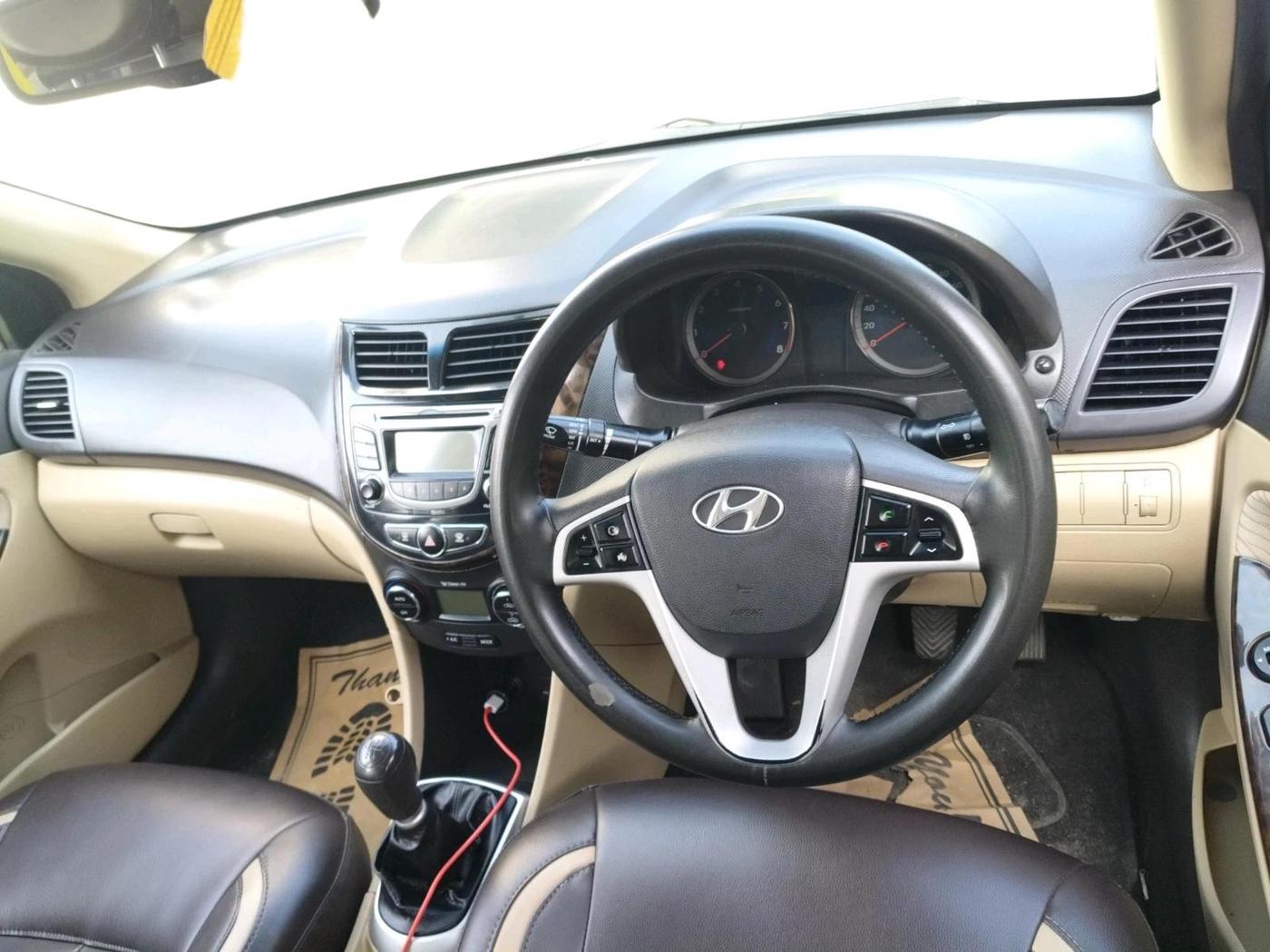 2014 Hyundai Verna FLUIDIC 1.6 VTVT EX, Petrol, Manual, 72,300 km, interior