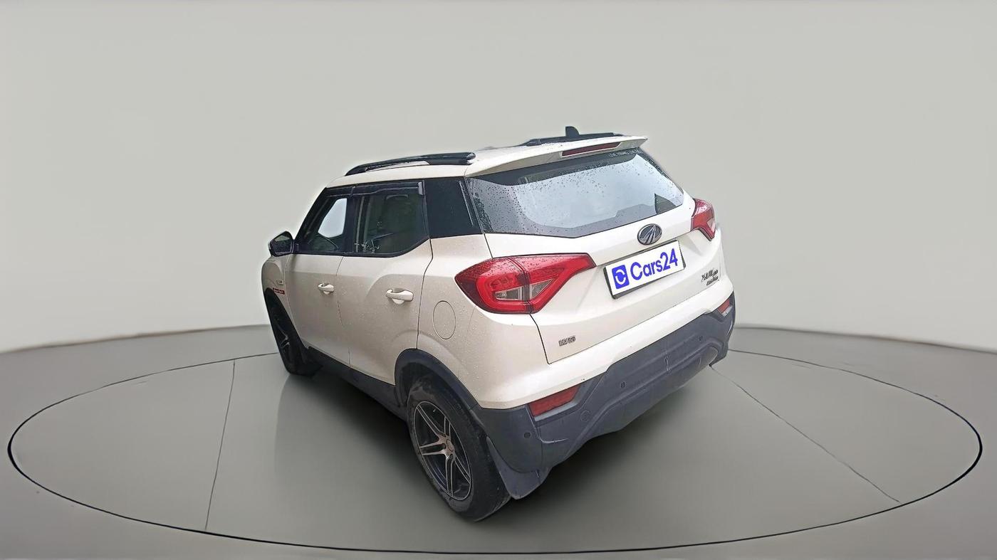 2019 Mahindra XUV300 W6 1.5 DIESEL, Diesel, Manual, 1,63,981 km, exterior