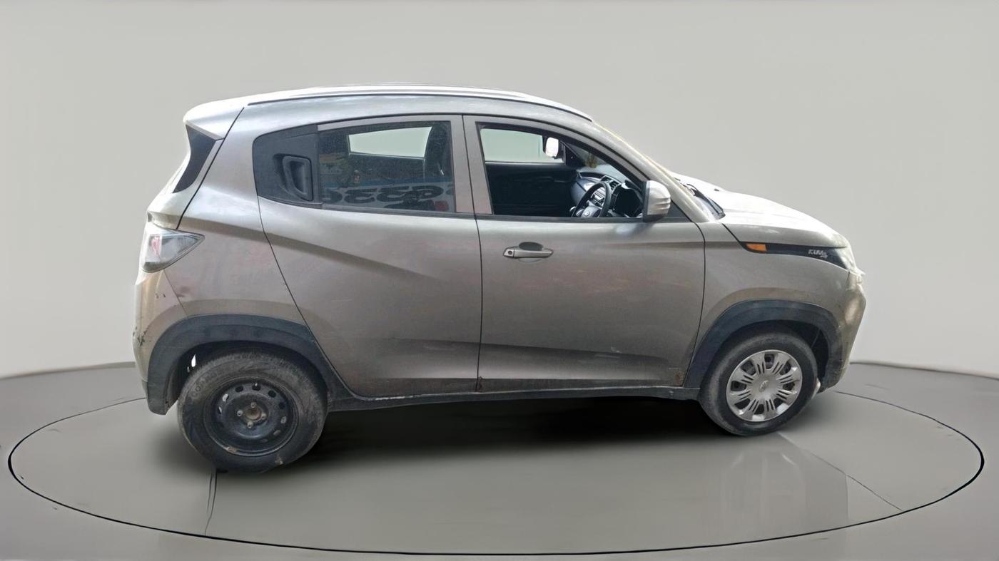 2017 Mahindra KUV 100 NXT K4+ D 6 STR, Diesel, Manual, 1,17,520 km, exterior