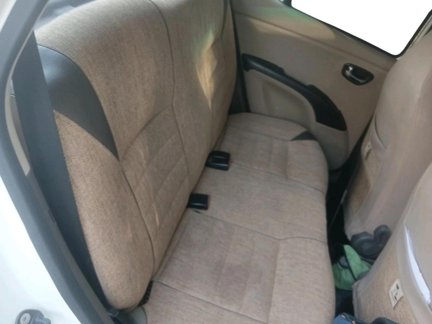 2012 Hyundai i10 MAGNA 1.2, Petrol, Manual, 53,859 km, interior