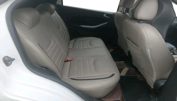 2016 Ford New Figo TITANIUM 1.2 PETROL MT, Petrol, Manual, 92,545 km, interior