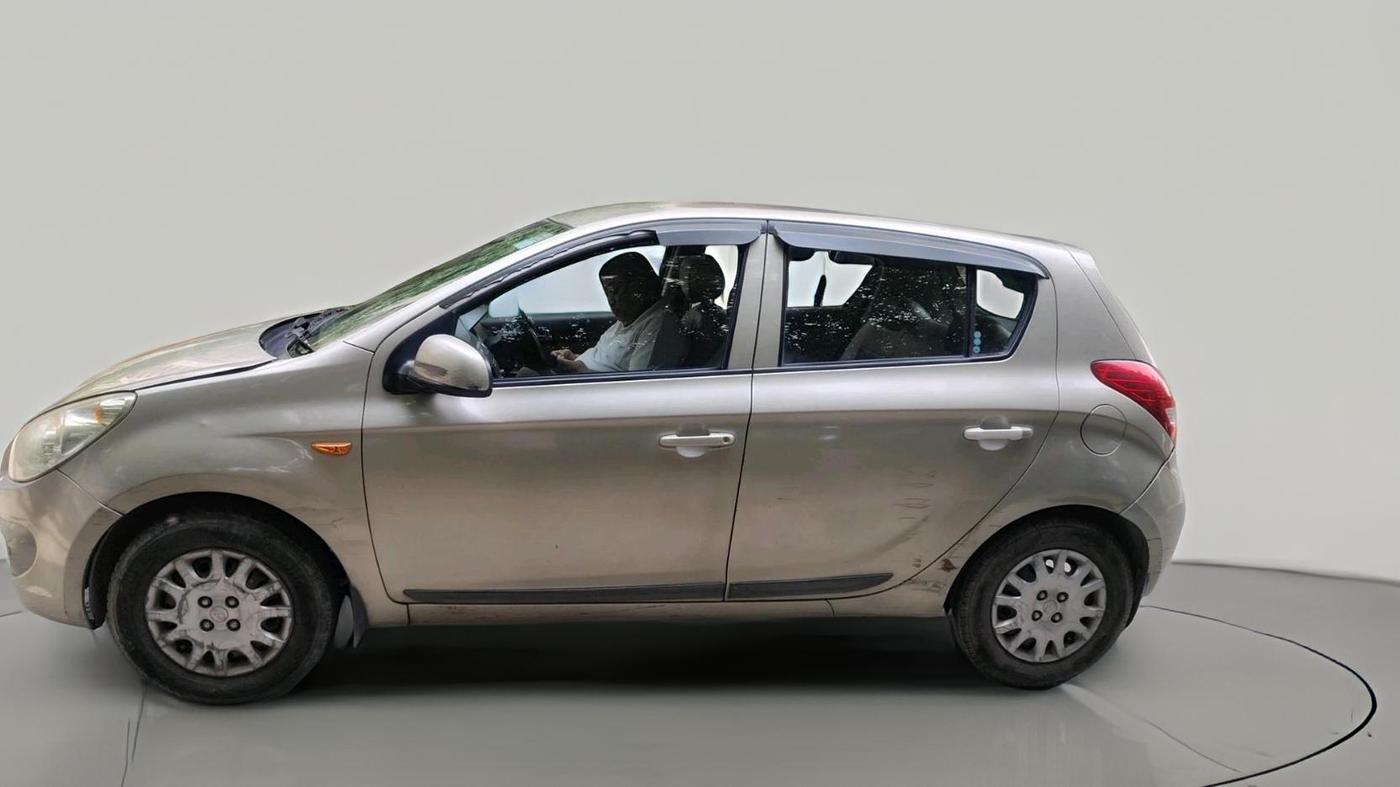 2011 Hyundai i20 MAGNA 1.2, Petrol, Manual, 60,955 km, exterior