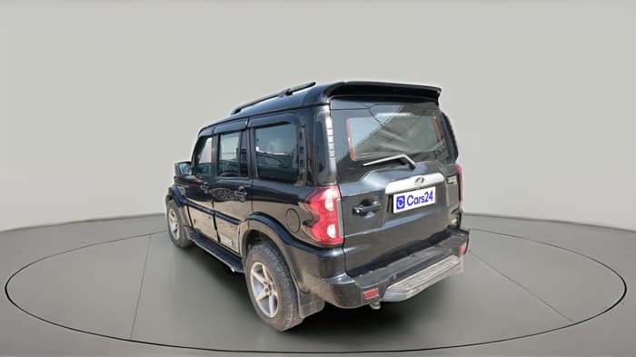 2020 Mahindra Scorpio S9, Diesel, Manual, 1,75,327 km, exterior