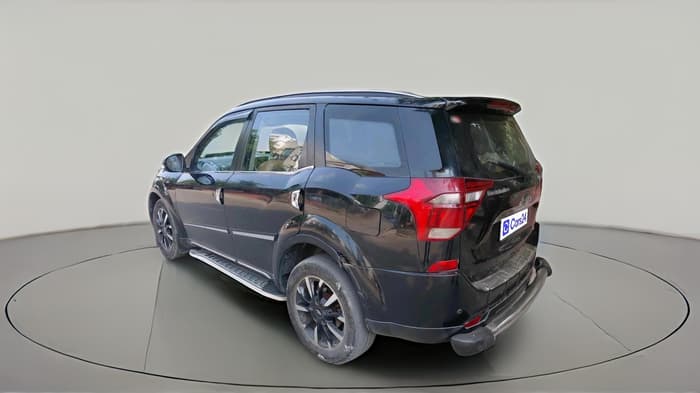 2018 Mahindra XUV500 W11 AT, Diesel, Automatic, 1,19,144 km, exterior