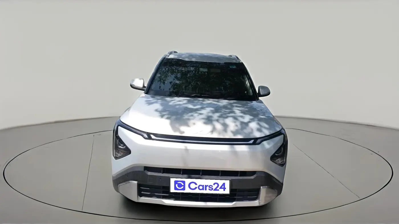 2025 KIA Carens Clavis HTK 1.5 Petrol MT, Petrol, Manual, 13,117 km, exterior