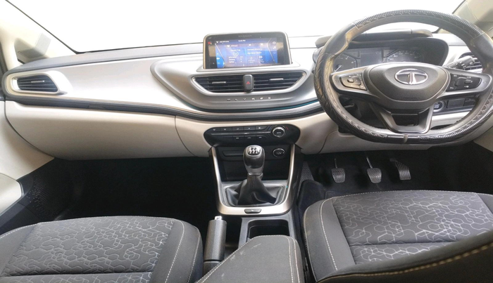 2022 Tata ALTROZ XZ PETROL, Petrol, Manual, 39,282 km, interior