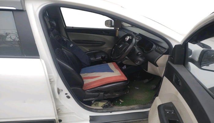 2024 Renault TRIBER RXE MT, CNG, Manual, 1,34,000 km, interior