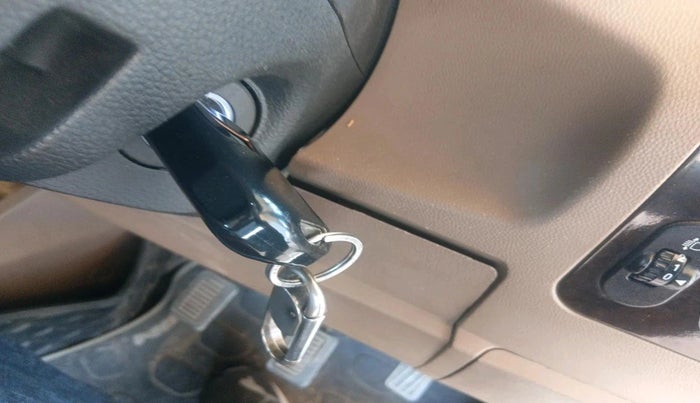 2021 Mahindra Bolero B6 (O), Diesel, Manual, 26,191 km, interior