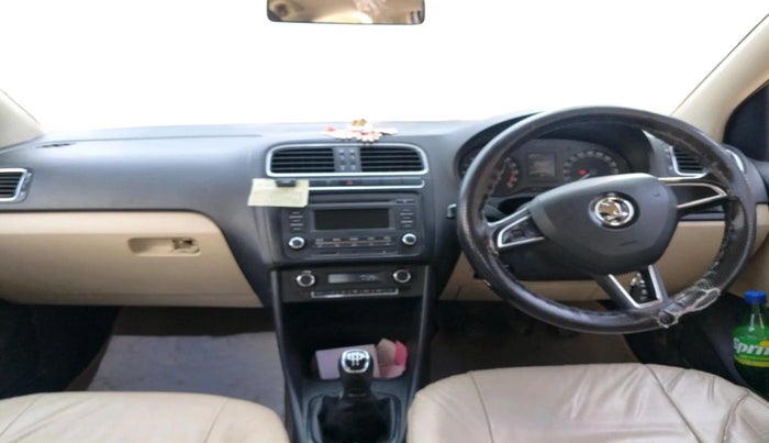 2016 Skoda Rapid AMBITION 1.5 TDI, Diesel, Manual, 1,10,006 km, interior