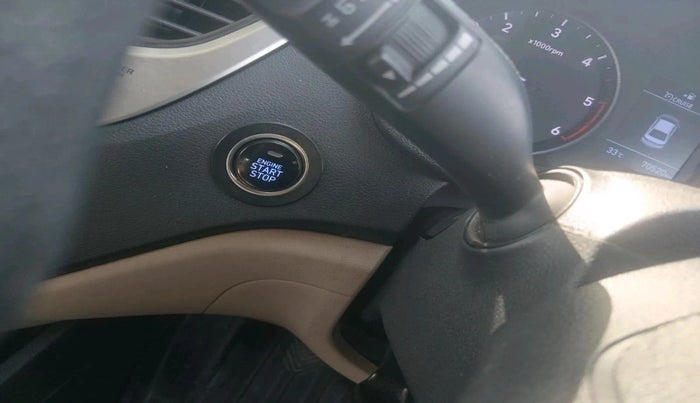 2019 Hyundai Verna 1.6 CRDI SX, Diesel, Manual, 70,520 km, interior