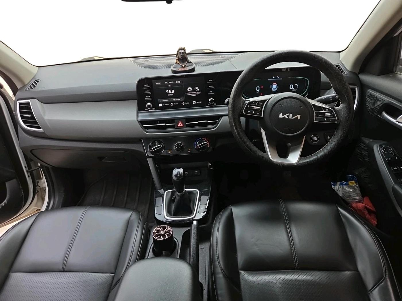 2024 KIA SELTOS HTK 1.5 Diesel MT, Diesel, Manual, 40,605 km, interior