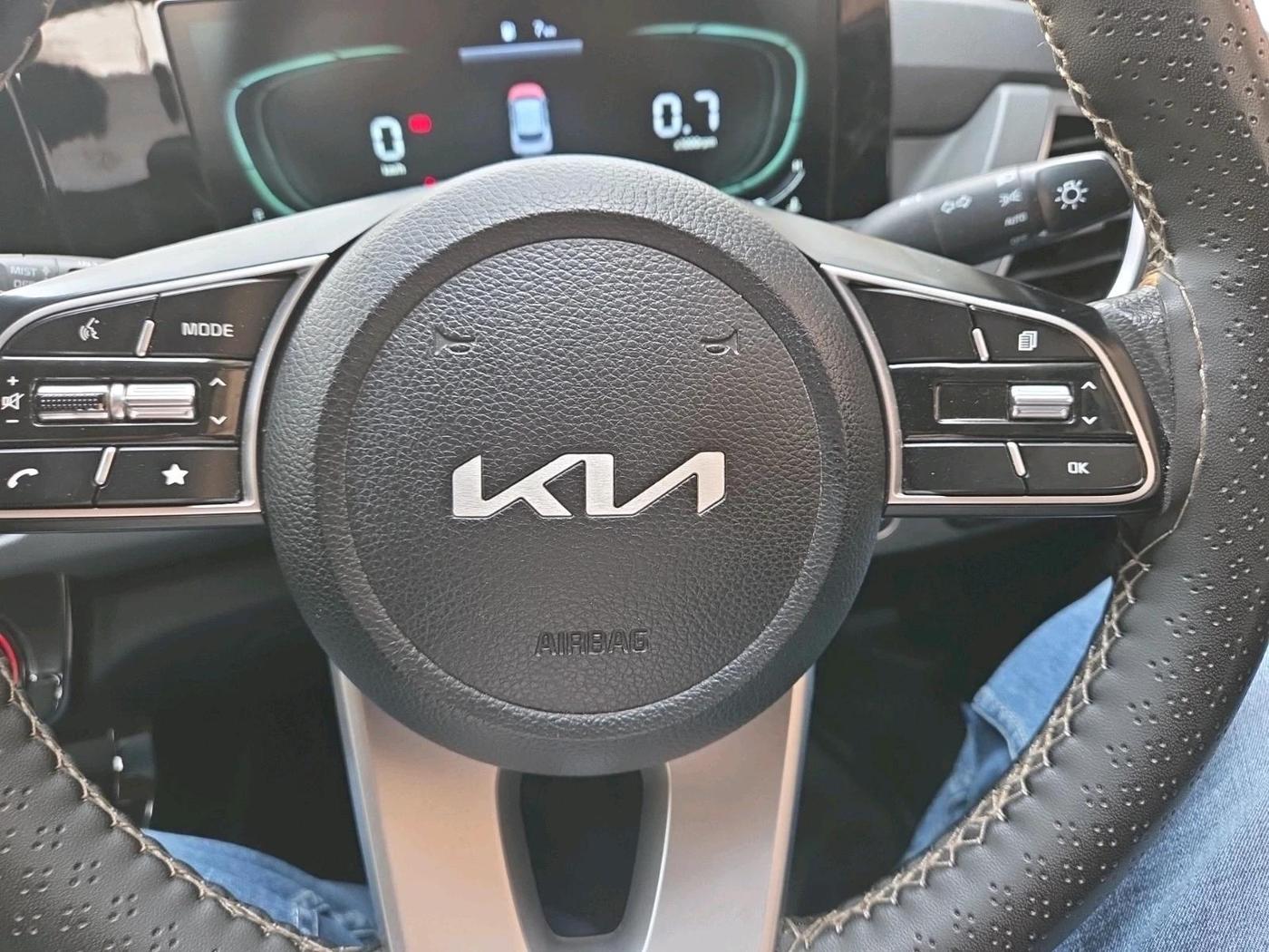 2024 KIA SELTOS HTK 1.5 Diesel MT, Diesel, Manual, 40,605 km, interior