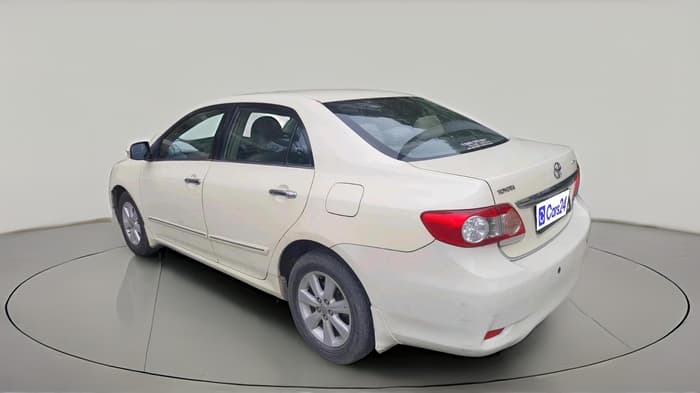 2011 Toyota Corolla petrol, Petrol, Automatic, 1,12,168 km, exterior