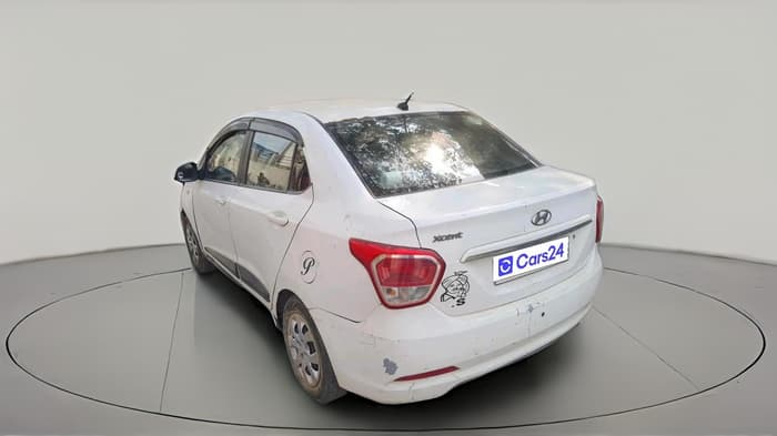 2016 Hyundai Xcent BASE 1.2, CNG, Manual, 1,13,660 km, exterior