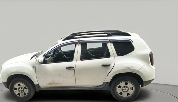 2014 Renault Duster RXL PETROL, CNG, Manual, 80,138 km, exterior