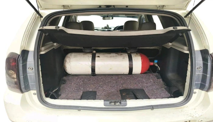 2014 Renault Duster RXL PETROL, CNG, Manual, 80,138 km, exterior