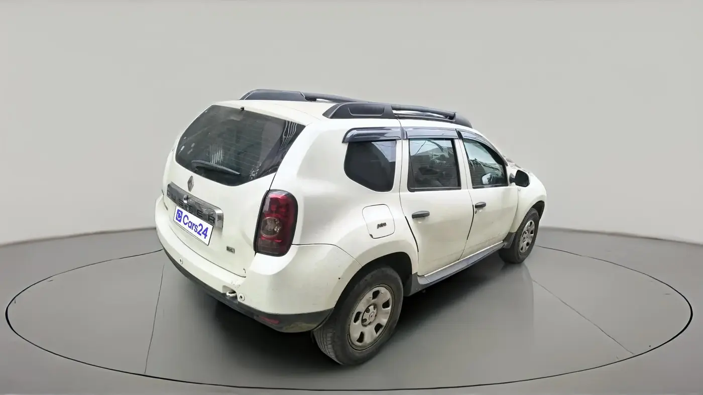 2014 Renault Duster RXL PETROL, CNG, Manual, 80,138 km, exterior