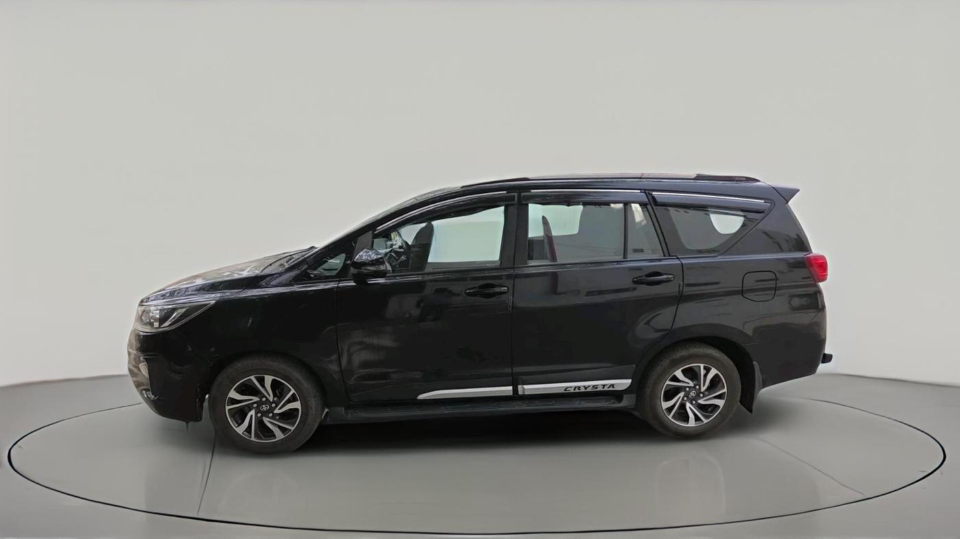 2021 Toyota Innova Crysta 2.4 GX 7 STR, Diesel, Manual, 74,292 km, exterior