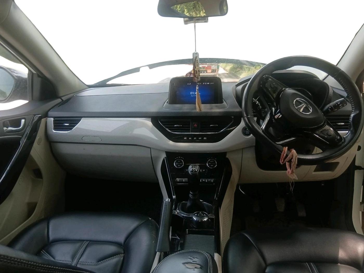 2023 Tata NEXON XZ PLUS PETROL SUNROOF, Petrol, Manual, 66,089 km, interior