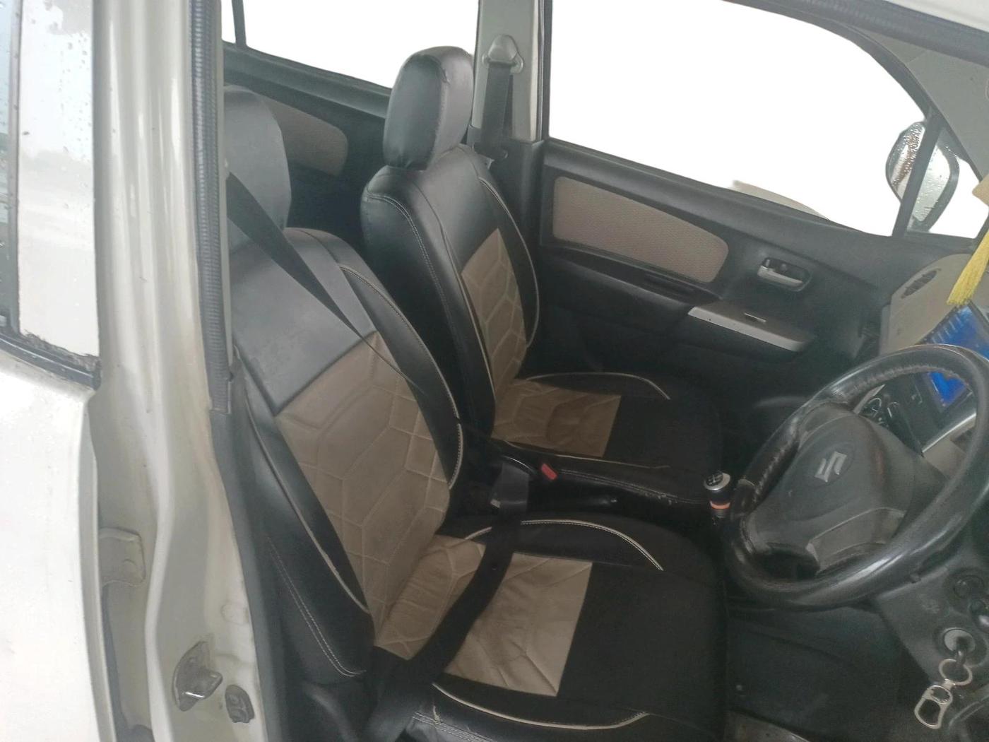 2017 Maruti Wagon R 1.0 LXI, Petrol, Manual, 77,621 km, interior