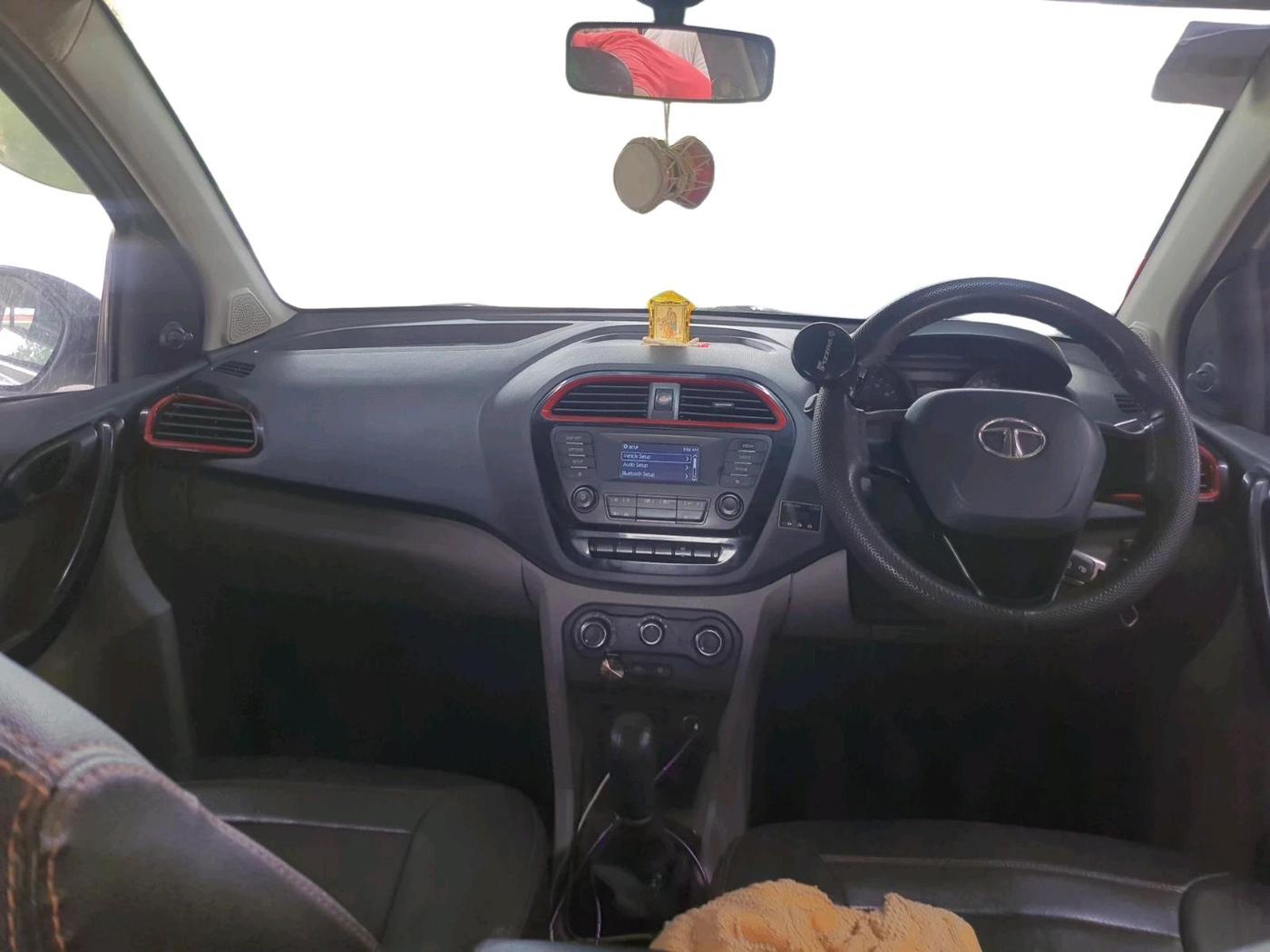 2018 Tata Tiago WIZZ EDITION PETROL, CNG, Manual, 96,272 km, interior