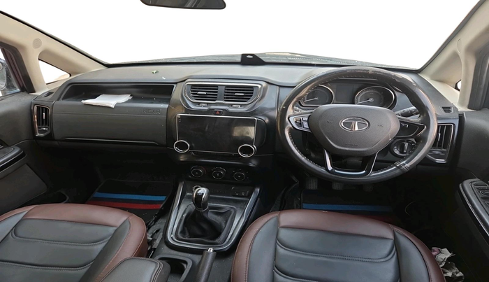 2018 Tata Hexa XE 4X2 7 STR, Diesel, Manual, 1,29,859 km, interior