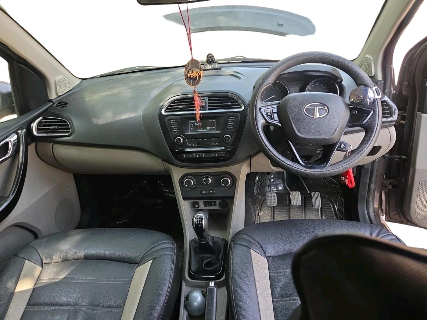 2018 Tata Tiago XZ PETROL, Petrol, Manual, 52,167 km, interior