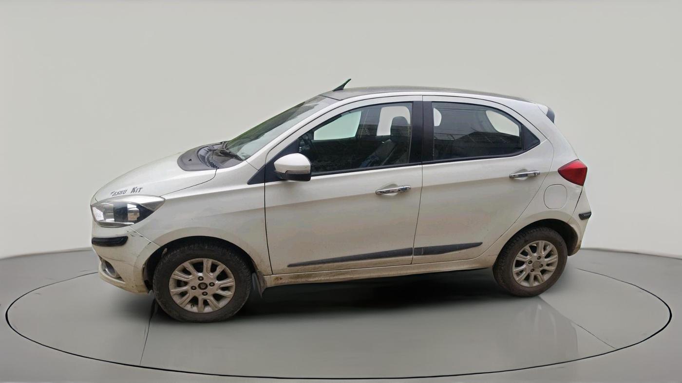 2017 Tata Tiago XZ PETROL, Petrol, Manual, 82,771 km, exterior