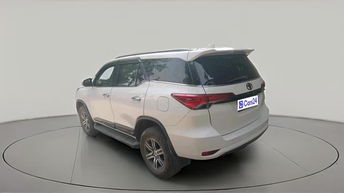 2019 Toyota Fortuner 2.8 4X2 AT, Diesel, Automatic, 1,17,811 km, exterior