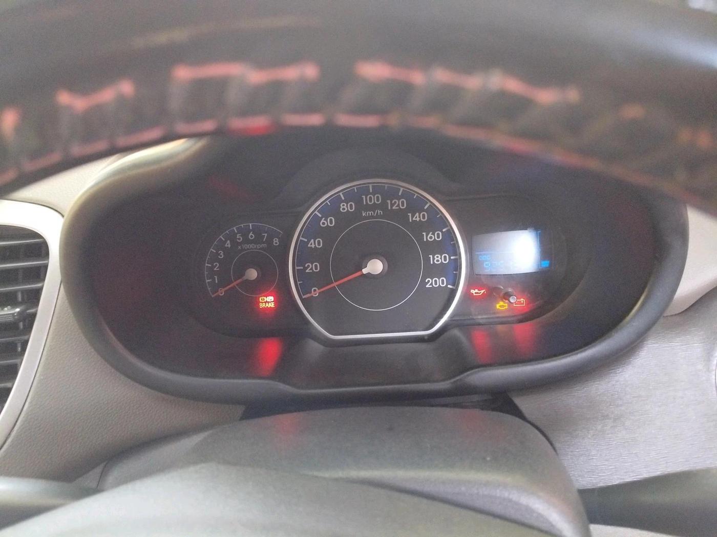 2011 Hyundai i10 MAGNA 1.2, CNG, Manual, 96,568 km, interior