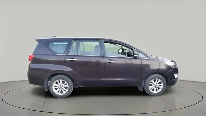 2017 Toyota Innova Crysta 2.4 VX 8 STR, Diesel, Manual, 77,558 km, exterior