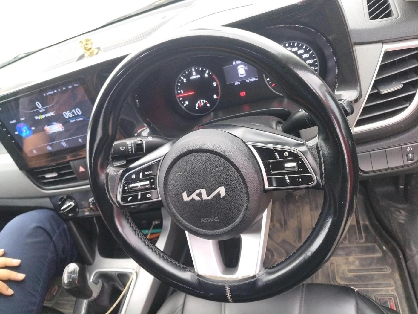 2022 KIA SELTOS HTE 1.5 DIESEL, Diesel, Manual, 1,01,865 km, interior
