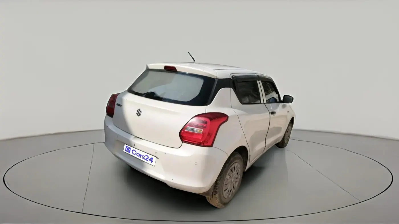 2022 Maruti Swift LXI, Petrol, Manual, 39,496 km, exterior