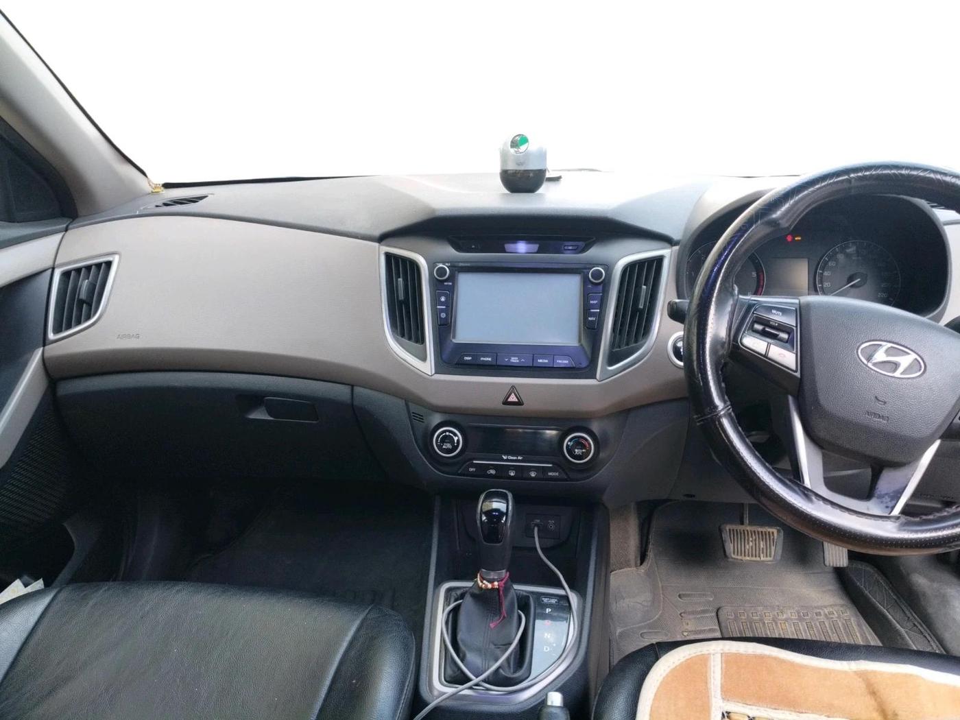 2016 Hyundai Creta SX PLUS AT 1.6 DIESEL, Diesel, Automatic, 1,17,558 km, interior